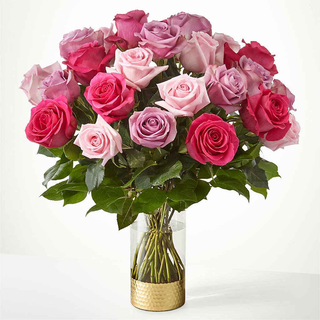 Pure Beauty Mixed Roses – GEHRKE FLORAL & GREENHOUSES, Mondovi WI