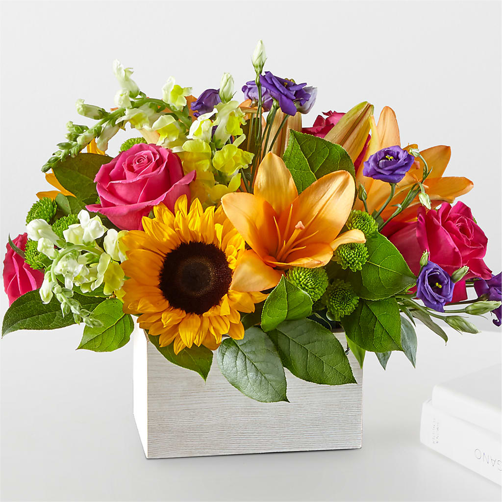 Best Day Box Bouquet – GEHRKE FLORAL & GREENHOUSES, Mondovi WI