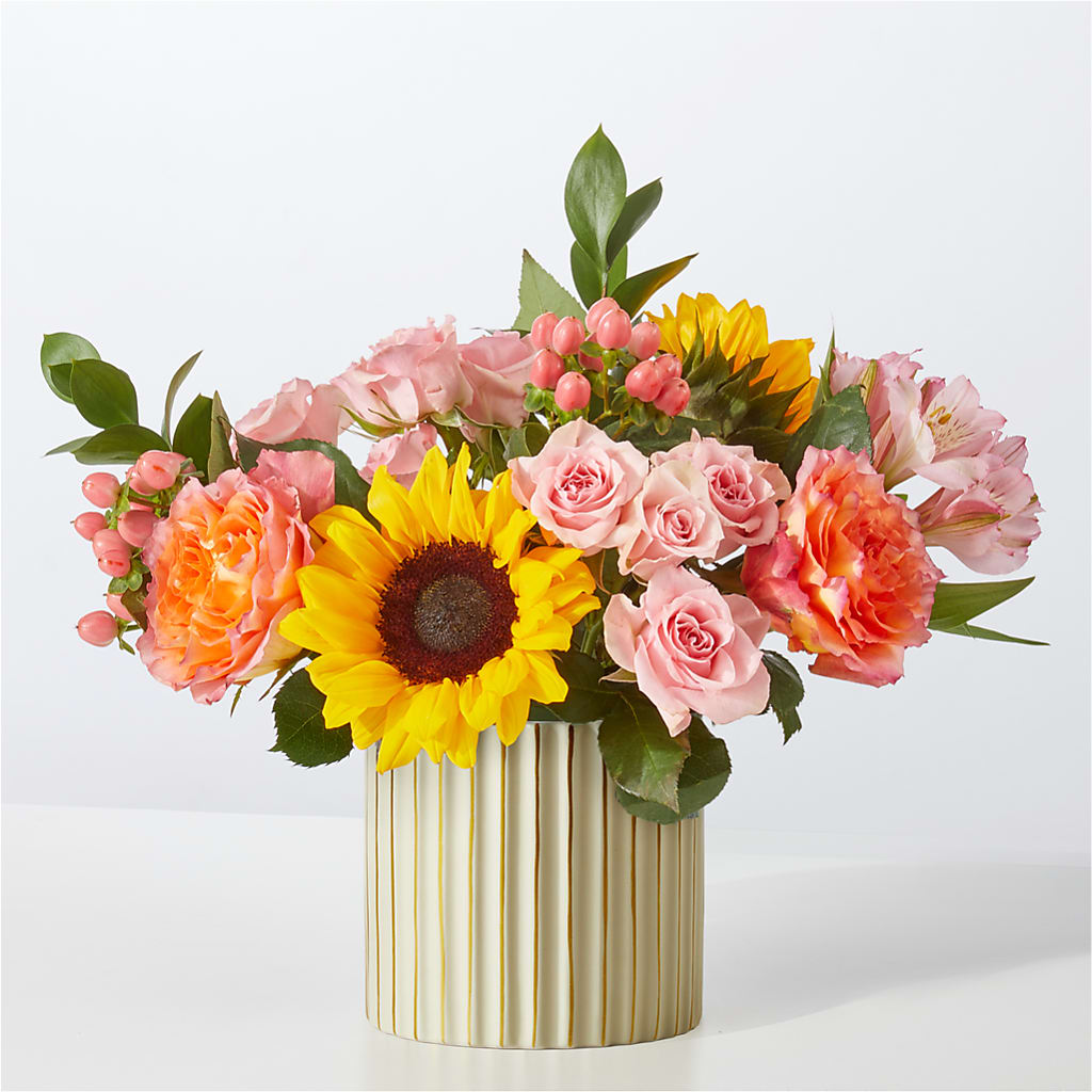 Sun's Out Bouquet – GEHRKE FLORAL & GREENHOUSES, Mondovi WI