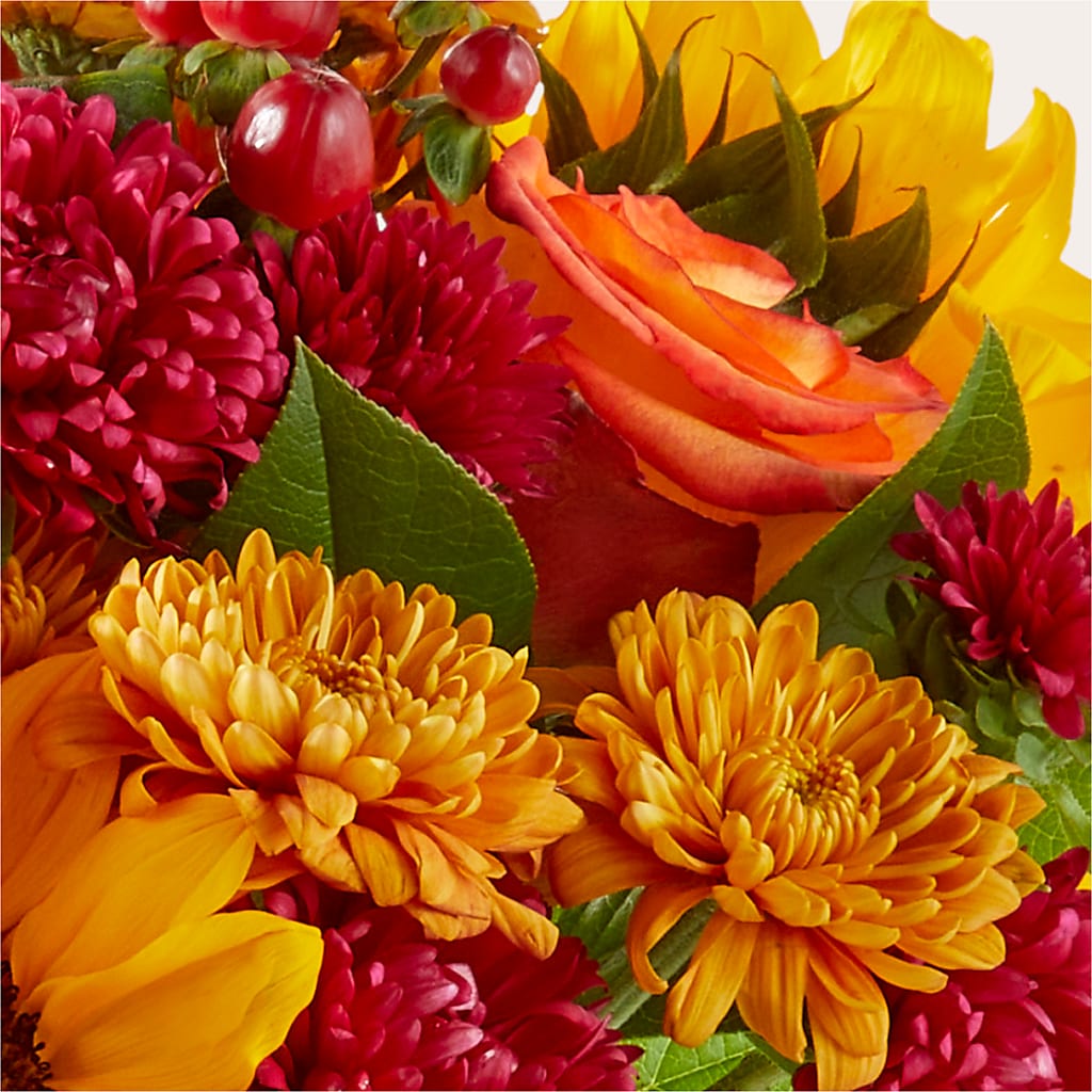 Sweater Season - A Florist Original – GEHRKE FLORAL & GREENHOUSES, Mondovi WI