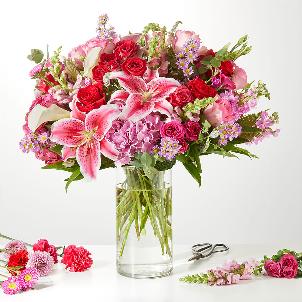 Swooning Over You - A Luxury Florist Original – GEHRKE FLORAL & GREENHOUSES, Mondovi WI