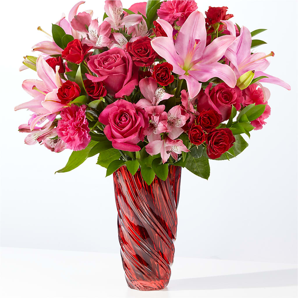 In Love Bouquet with Luxe Swirl Vase – GEHRKE FLORAL & GREENHOUSES, Mondovi WI