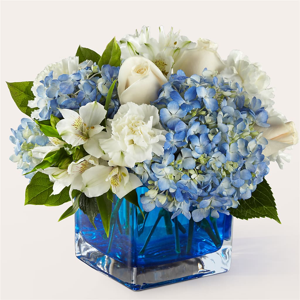 Soothing Waters Bouquet – GEHRKE FLORAL & GREENHOUSES, Mondovi WI
