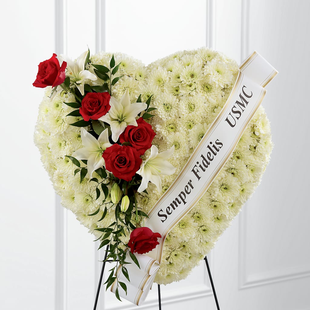 Heartfelt Hero Standing Heart – GEHRKE FLORAL & GREENHOUSES, Mondovi WI