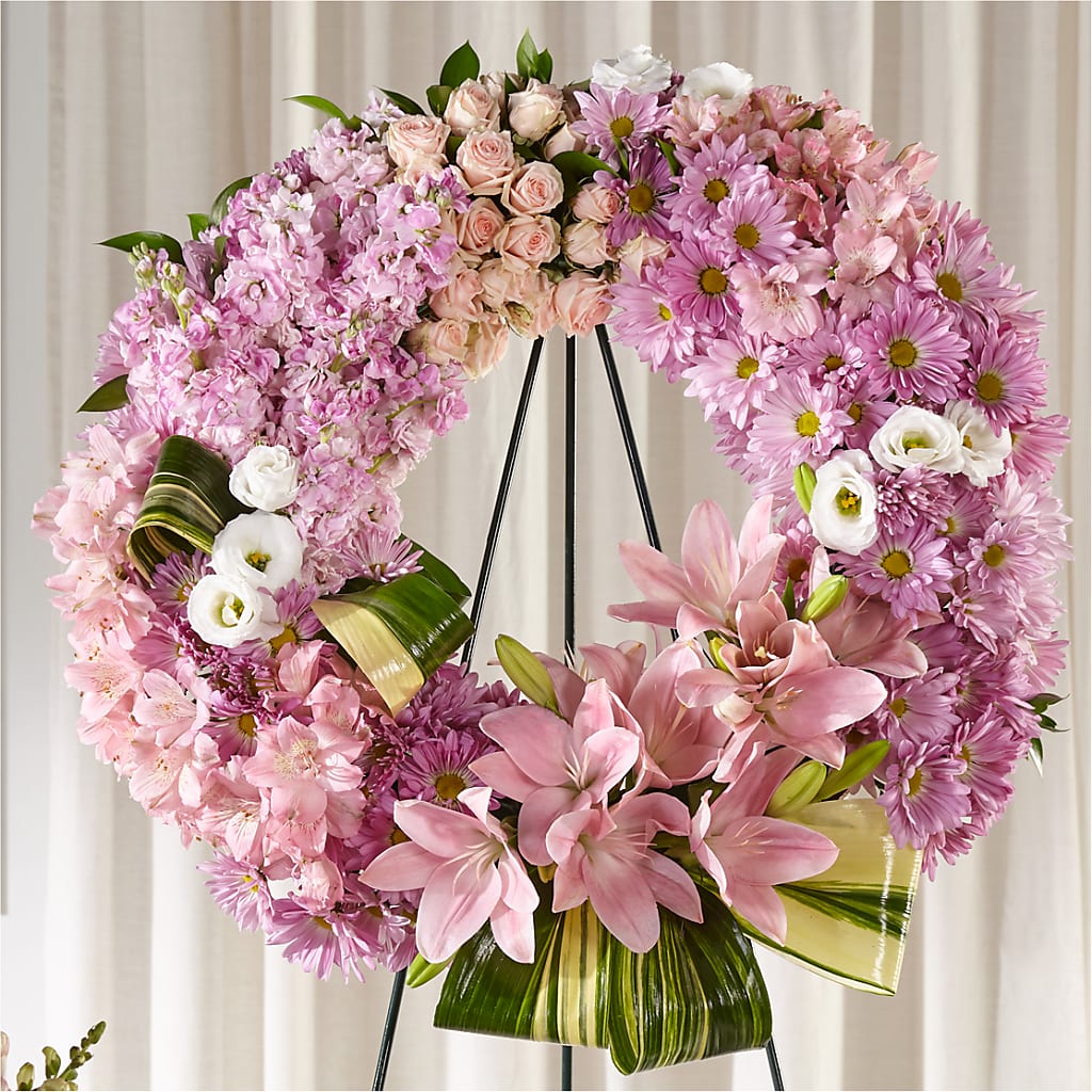 Gift of Warmth Wreath – GEHRKE FLORAL & GREENHOUSES, Mondovi WI