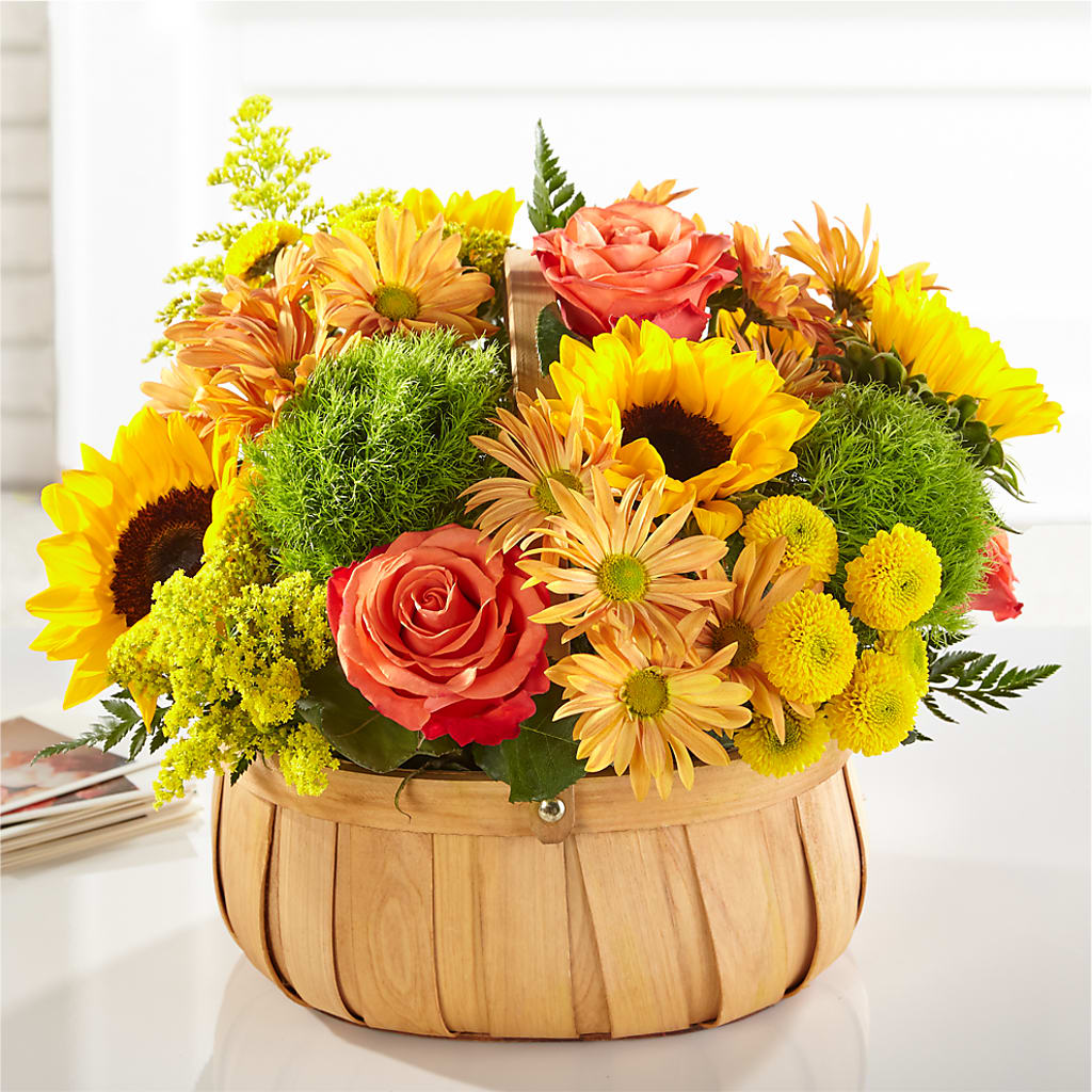 Harvest Sunflower Basket – GEHRKE FLORAL & GREENHOUSES, Mondovi WI