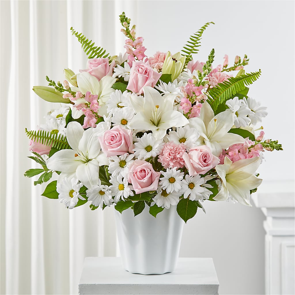 Soft Touch Tabletop Basket – GEHRKE FLORAL & GREENHOUSES, Mondovi WI