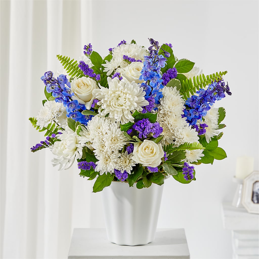 Hold Dear Tabletop Basket – GEHRKE FLORAL & GREENHOUSES, Mondovi WI