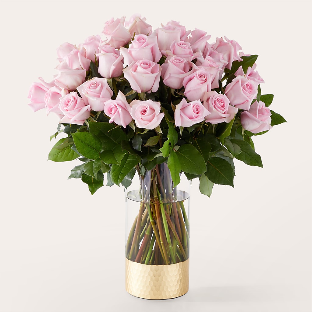 Picture Perfect Pink Rose Bouquet – GEHRKE FLORAL & GREENHOUSES, Mondovi WI