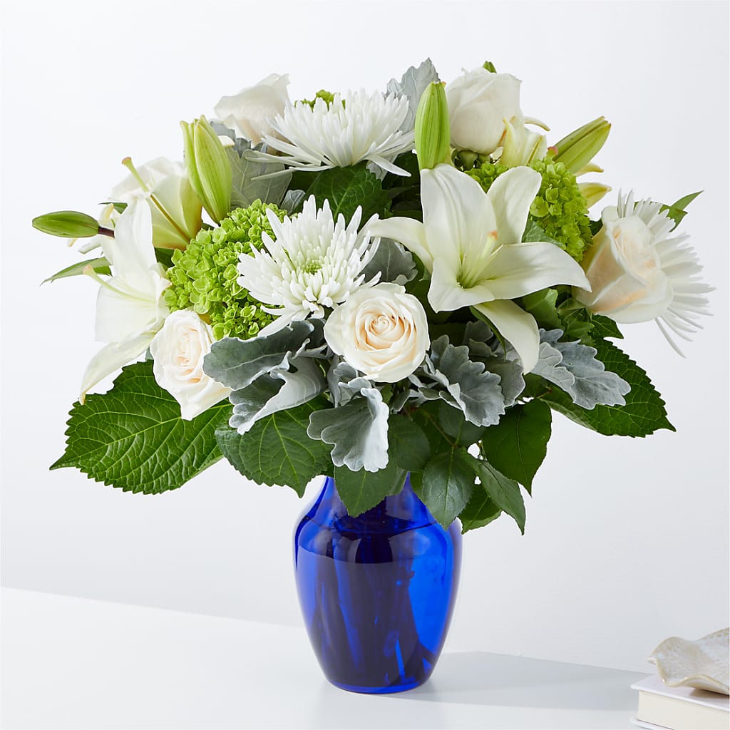 Snowy Dreams Bouquet – GEHRKE FLORAL & GREENHOUSES, Mondovi WI