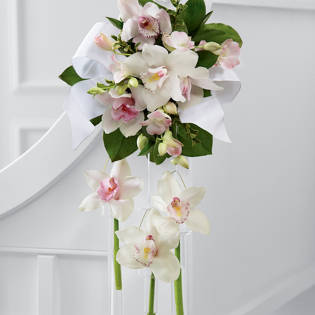 Perfect Entrance Pew Arrangement – GEHRKE FLORAL & GREENHOUSES, Mondovi WI