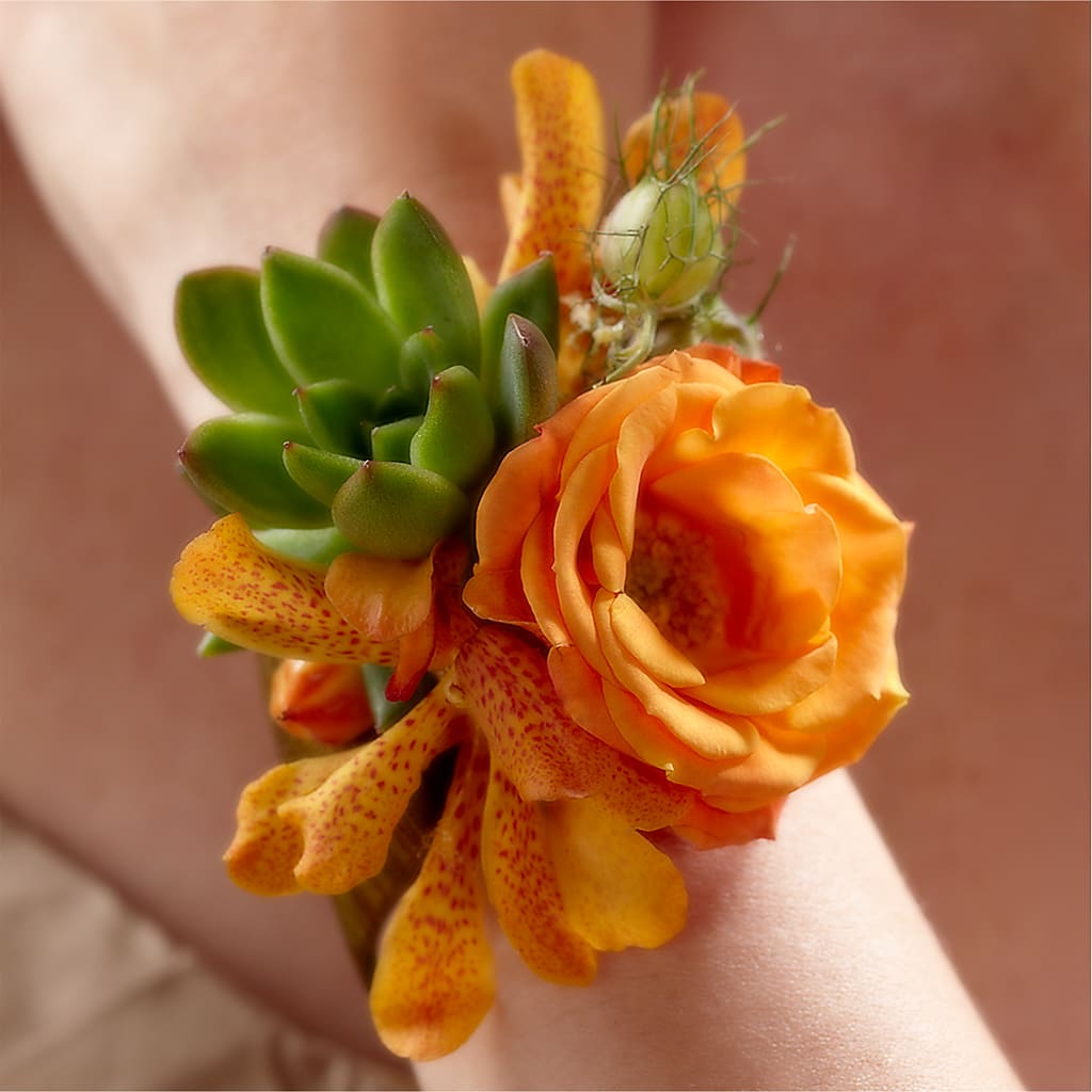 Irresistible Love Wrist Corsage – GEHRKE FLORAL & GREENHOUSES, Mondovi WI
