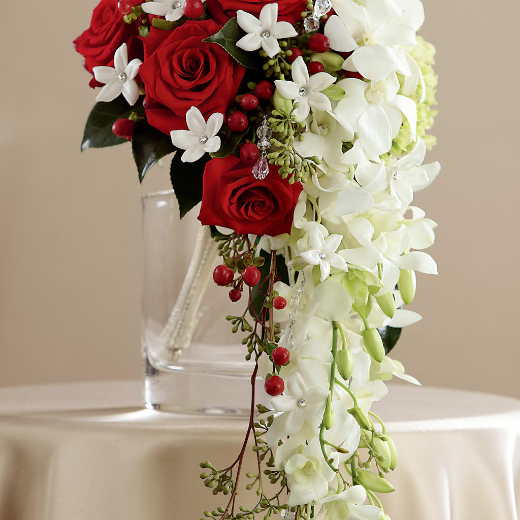 Here Comes the Bride Bouquet – GEHRKE FLORAL & GREENHOUSES, Mondovi WI