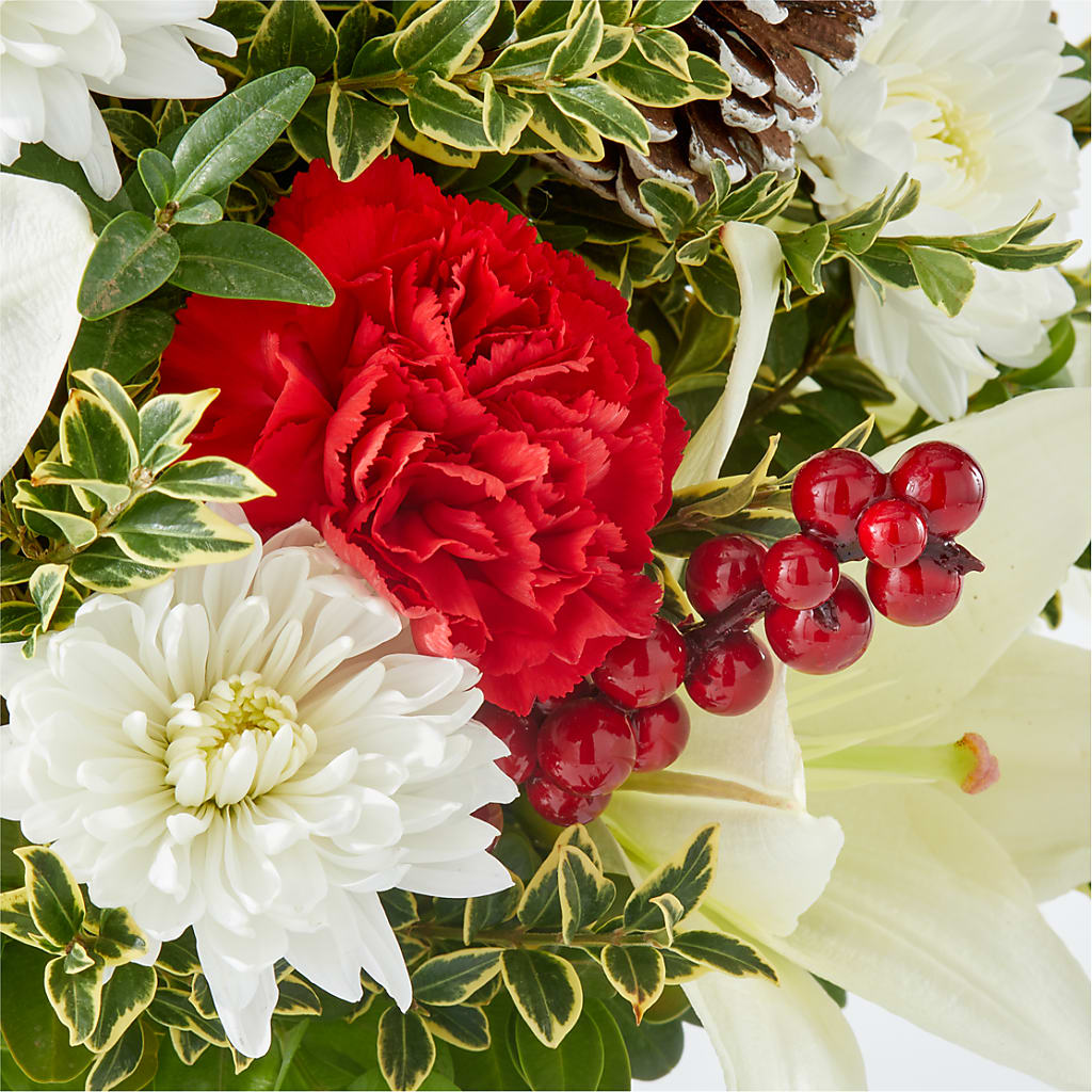 Festive Moments Tree – GEHRKE FLORAL & GREENHOUSES, Mondovi WI