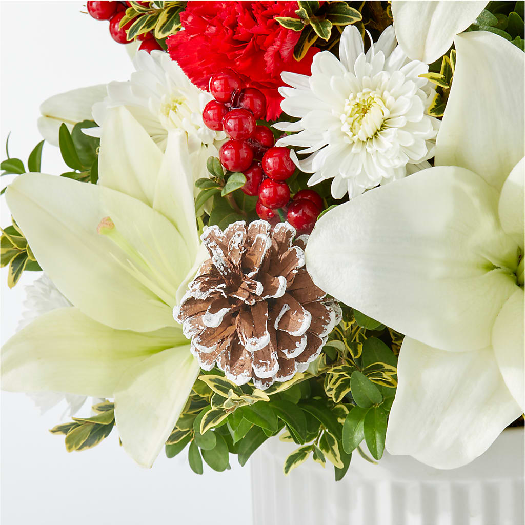 Festive Moments Tree – GEHRKE FLORAL & GREENHOUSES, Mondovi WI