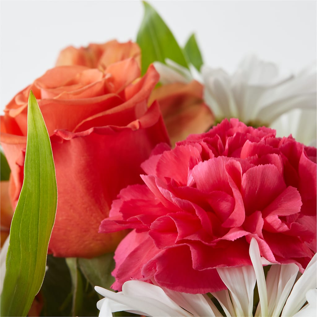 Oopsie Daisy Bouquet – GEHRKE FLORAL & GREENHOUSES, Mondovi WI
