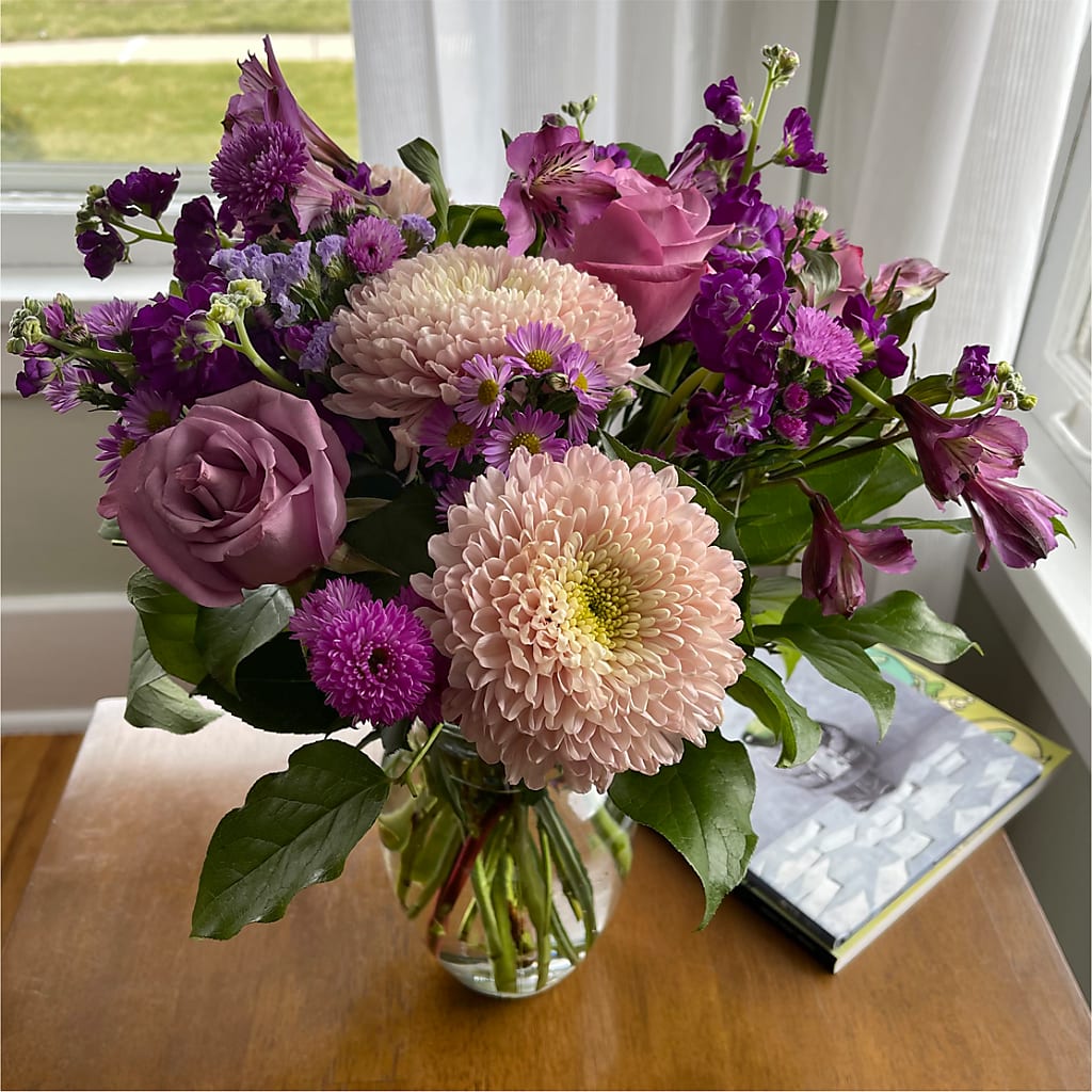 Ultraviolet Bouquet – GEHRKE FLORAL & GREENHOUSES, Mondovi WI