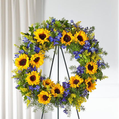 Bright Rays Wreath – GEHRKE FLORAL & GREENHOUSES, Mondovi WI