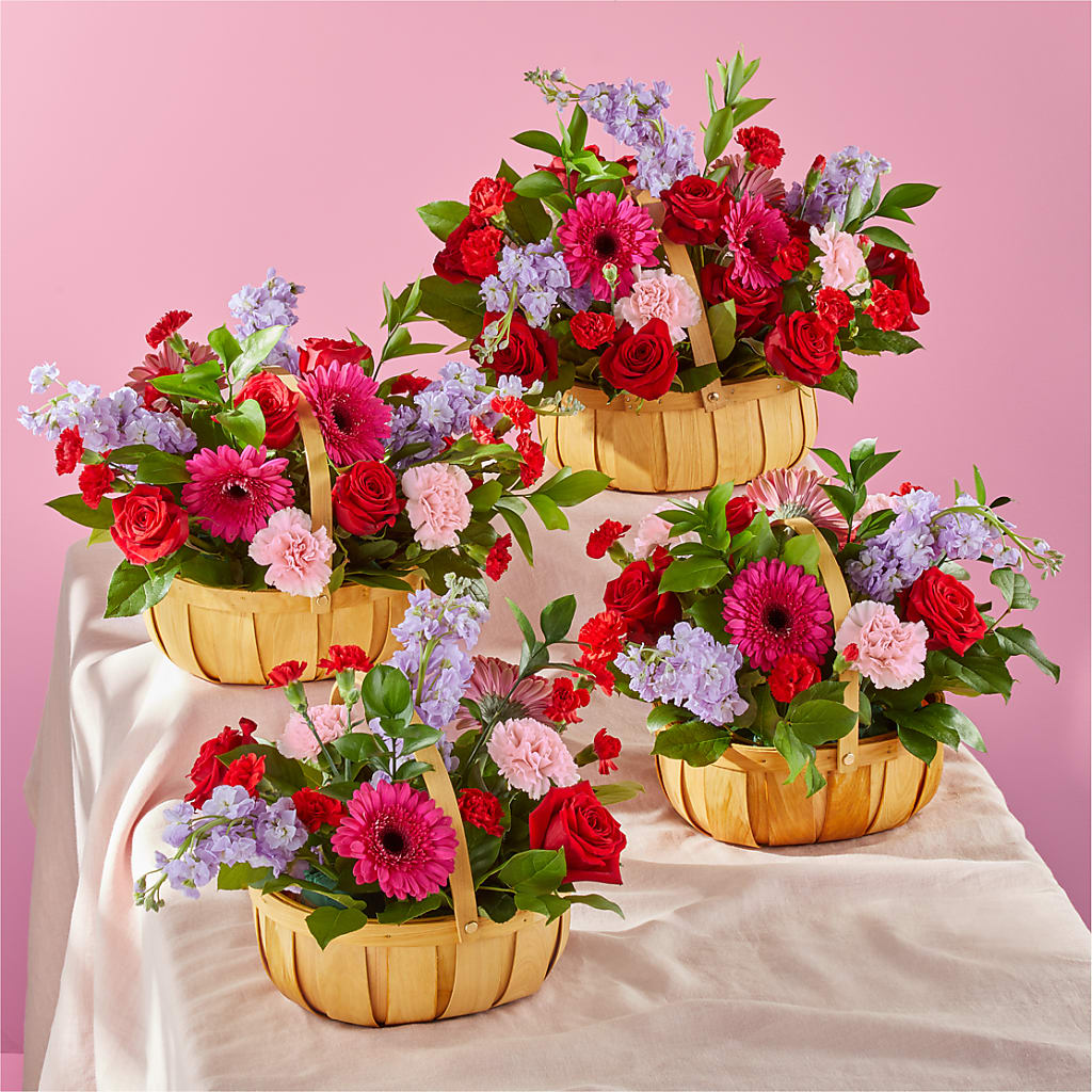 Pink Picnic Basket – GEHRKE FLORAL & GREENHOUSES, Mondovi WI