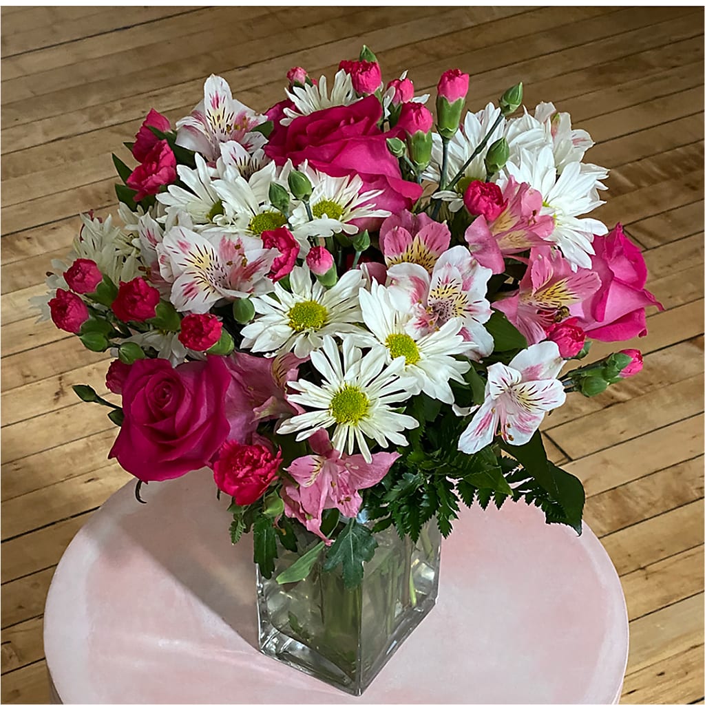Sweet Surprises® Bouquet – GEHRKE FLORAL & GREENHOUSES, Mondovi WI
