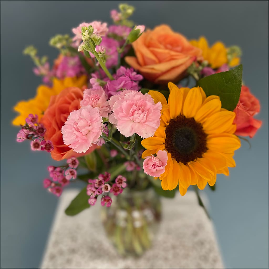 Yellow Brick Road Bouquet – GEHRKE FLORAL & GREENHOUSES, Mondovi WI