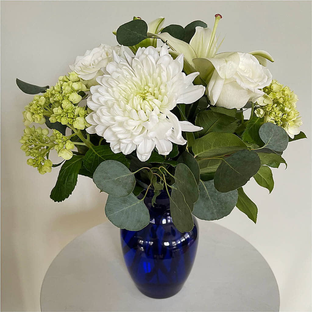 Snowy Dreams Bouquet – GEHRKE FLORAL & GREENHOUSES, Mondovi WI