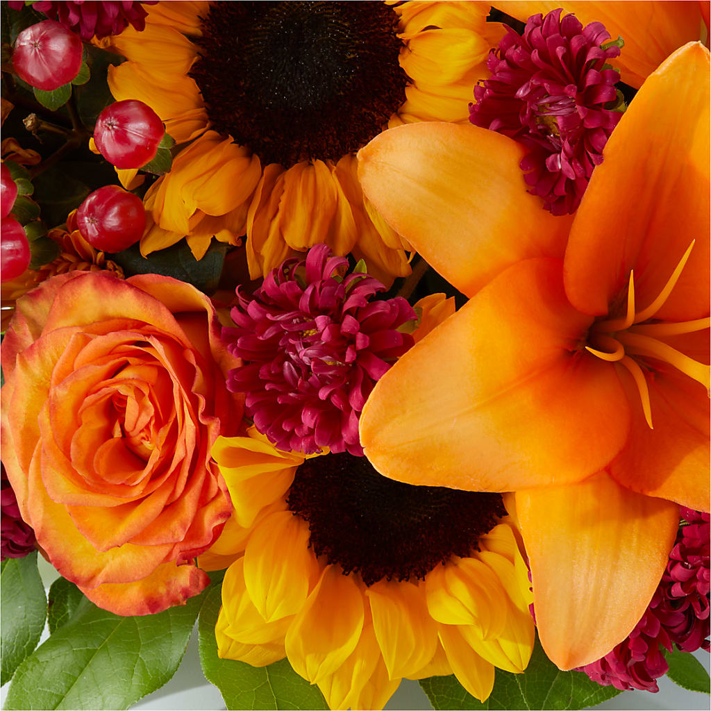 Grateful Centerpiece – GEHRKE FLORAL & GREENHOUSES, Mondovi WI