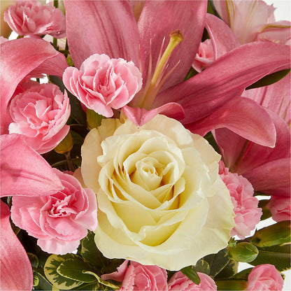 Piece of Cake Bouquet – GEHRKE FLORAL & GREENHOUSES, Mondovi WI