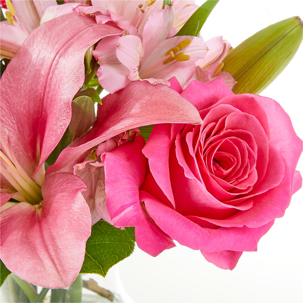 Lots of Love Bouquet – GEHRKE FLORAL & GREENHOUSES, Mondovi WI