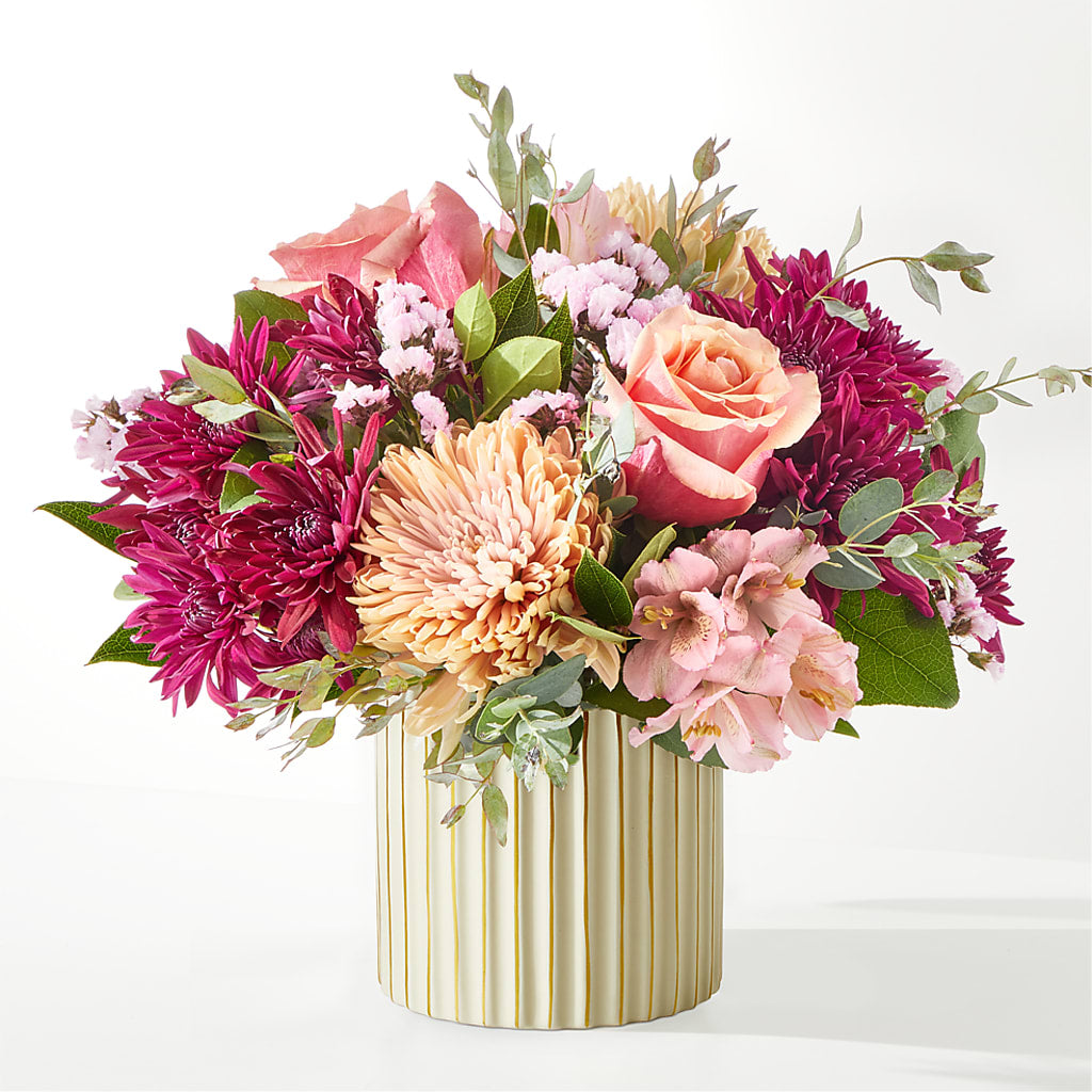 Berry Cobbler Bouquet with Ivory Vase – GEHRKE FLORAL & GREENHOUSES, Mondovi WI