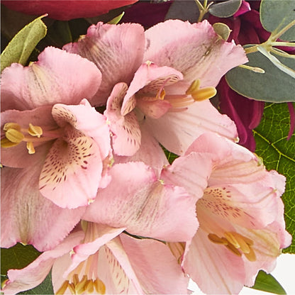 Berry Cobbler Bouquet – GEHRKE FLORAL & GREENHOUSES, Mondovi WI