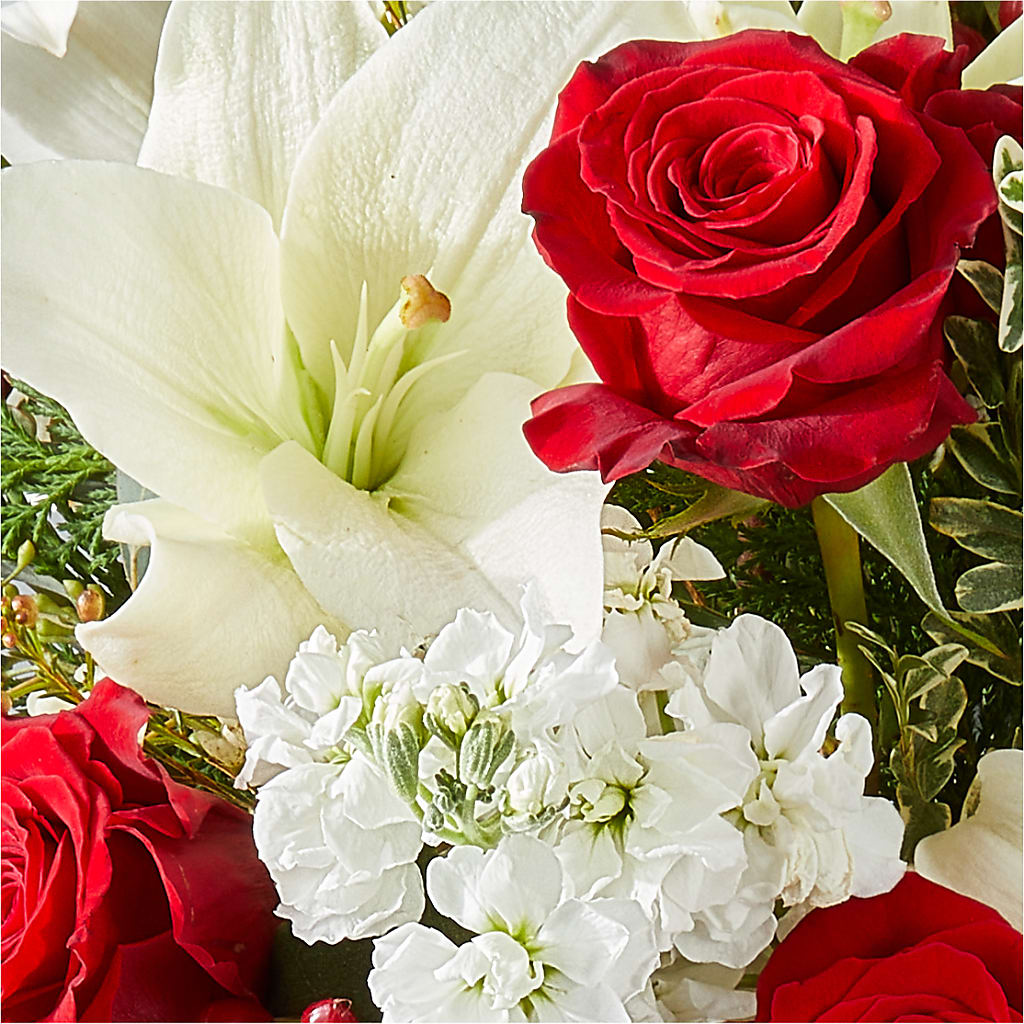 Twinkle Lights Bouquet – GEHRKE FLORAL & GREENHOUSES, Mondovi WI