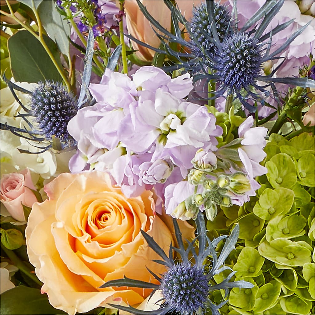 Porch Swing Bouquet – GEHRKE FLORAL & GREENHOUSES, Mondovi WI