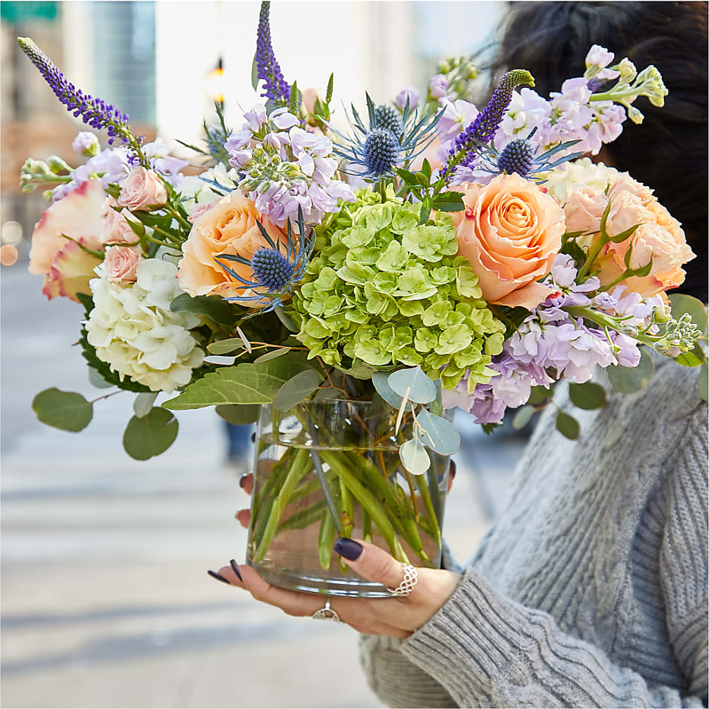 Porch Swing Bouquet – GEHRKE FLORAL & GREENHOUSES, Mondovi WI