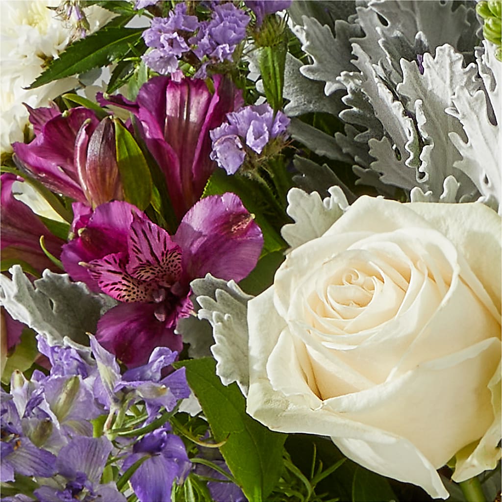 Shooting Star Bouquet – GEHRKE FLORAL & GREENHOUSES, Mondovi WI