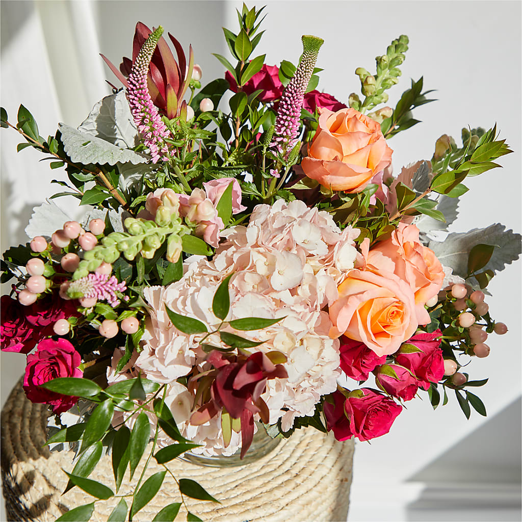 Glitz & Glam Bouquet – GEHRKE FLORAL & GREENHOUSES, Mondovi WI