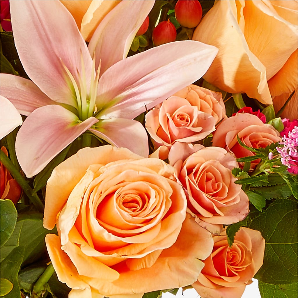 Bisous Bouquet – GEHRKE FLORAL & GREENHOUSES, Mondovi WI