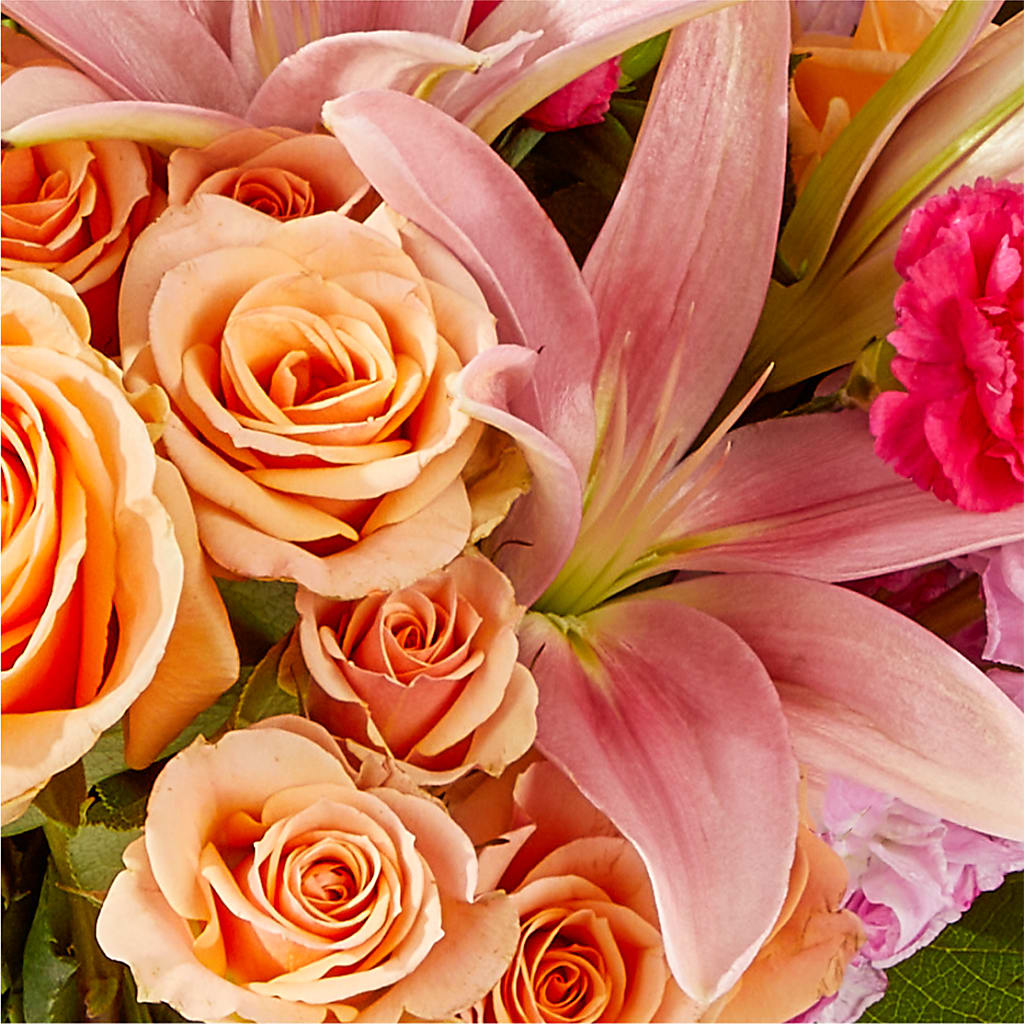 Bisous Bouquet – GEHRKE FLORAL & GREENHOUSES, Mondovi WI